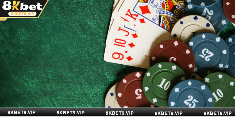 So sánh các biến thể poker phổ biến